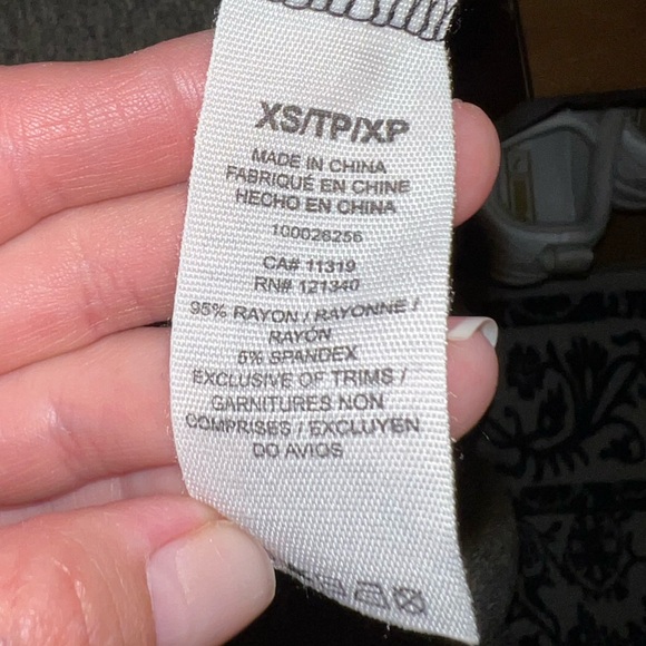 Garage Dress - Picture 2 of 5